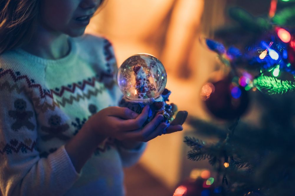 Little girl waiting for Christmas