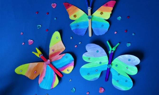 DIY: Decorați casa cu fluturi multicolori